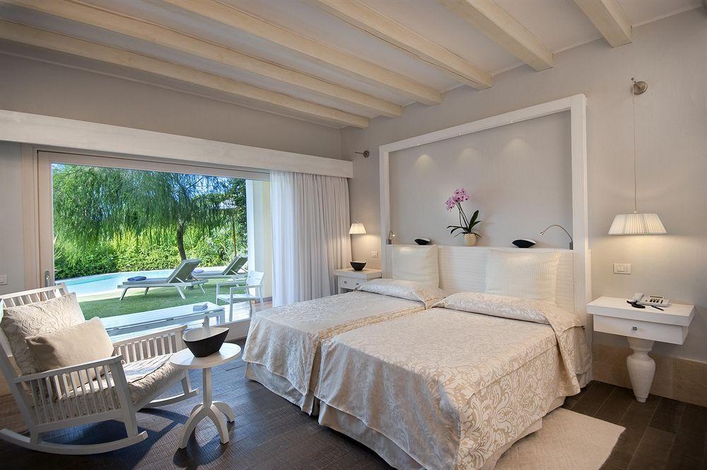Forte Village Resort - Bouganville Santa Margherita di Pula Oda fotoğraf