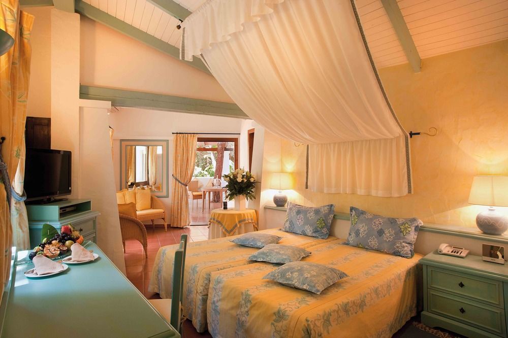 Forte Village Resort - Bouganville Santa Margherita di Pula Dış mekan fotoğraf